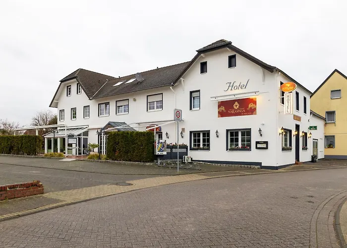 Hotel Restaurant Narasinga 3*